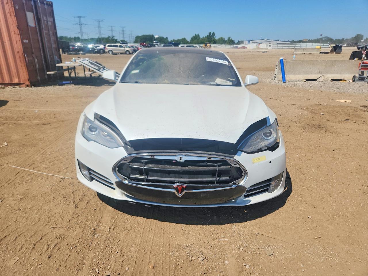 2015 Tesla Model S 70D - Image 5