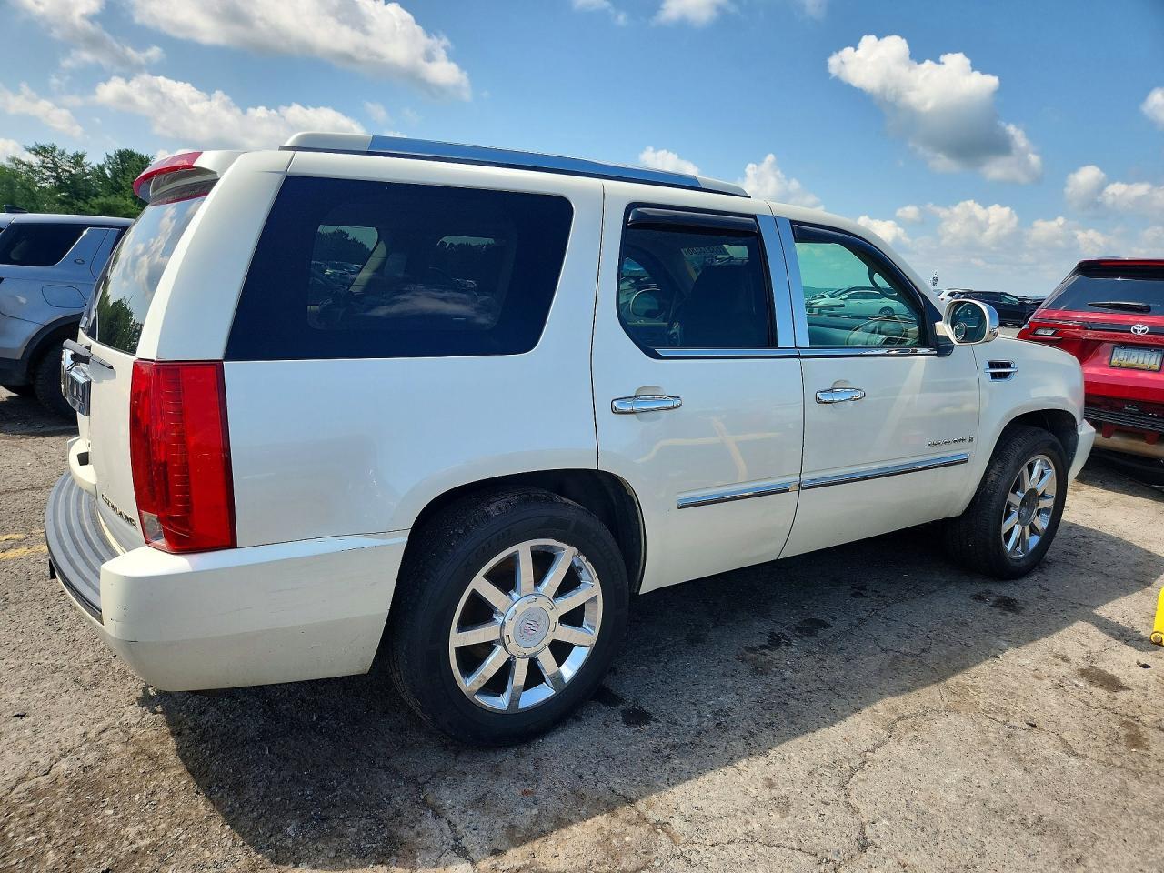 2007 Cadillac Escalade Luxury - Фото 3