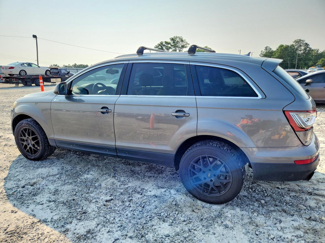 2014 Audi Q7 Premium Plus - Image 2