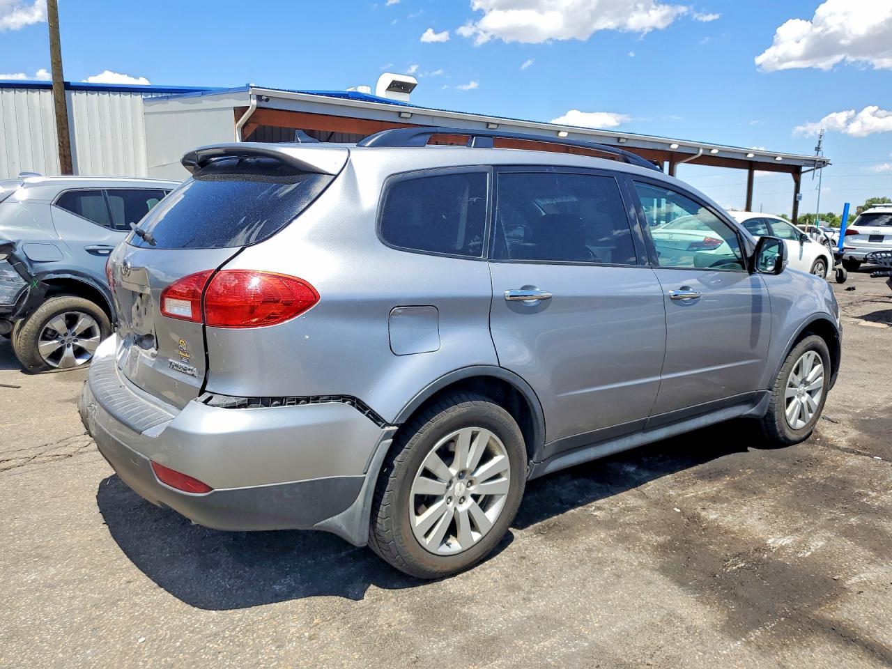 2010 Subaru Tribeca Limited - Image 3