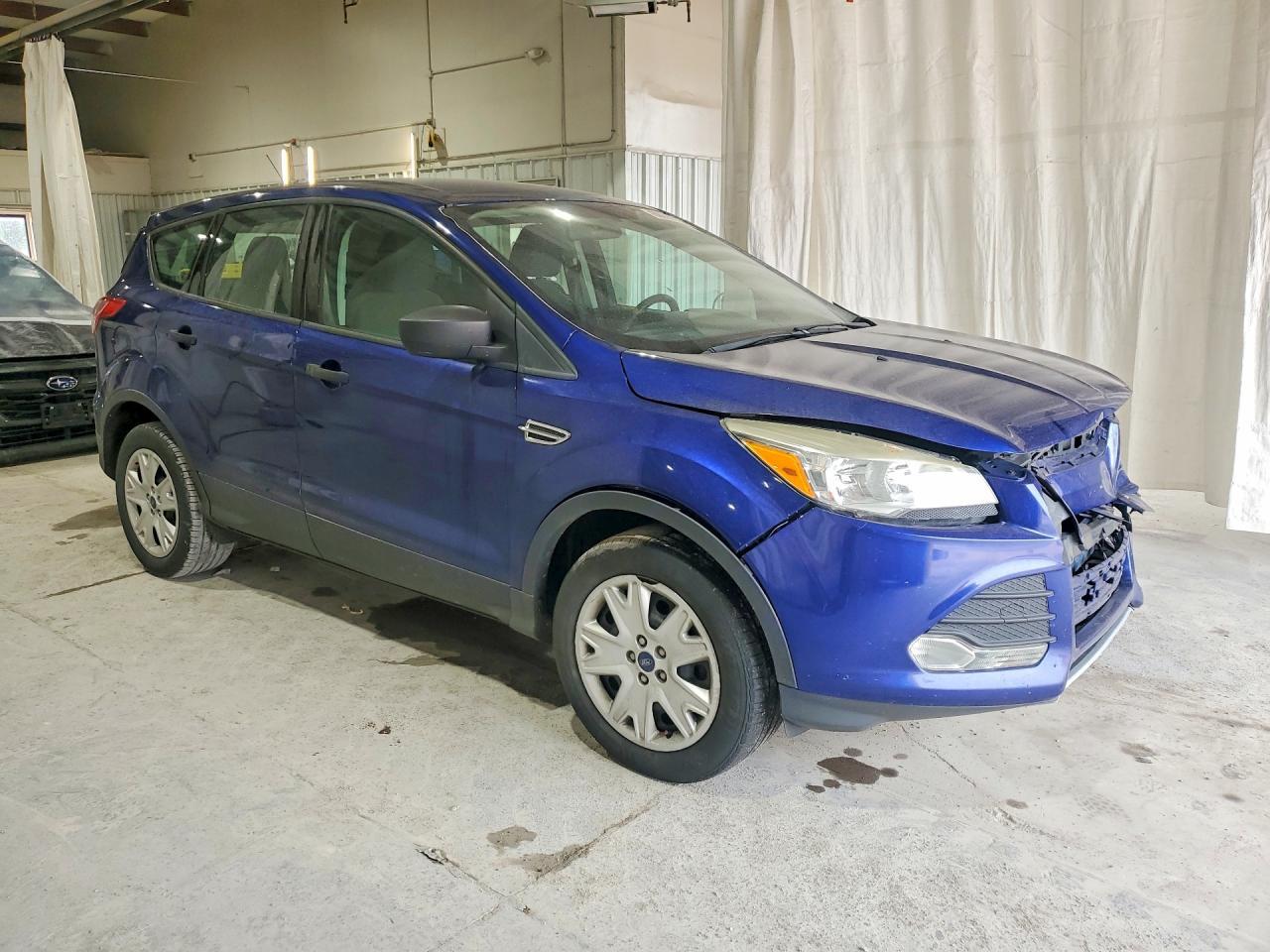 2013 Ford Escape S - Фото 4