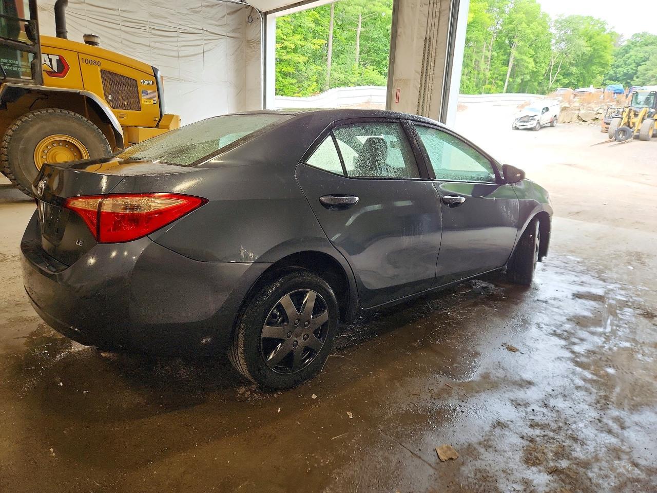 2017 Toyota Corolla Le - Фото 3