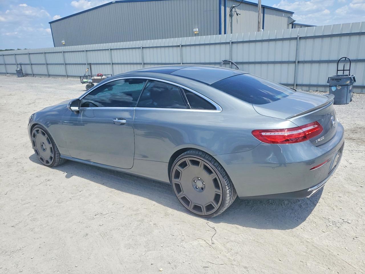 2018 Mercedes-Benz E 400 4Matic - Фото 2
