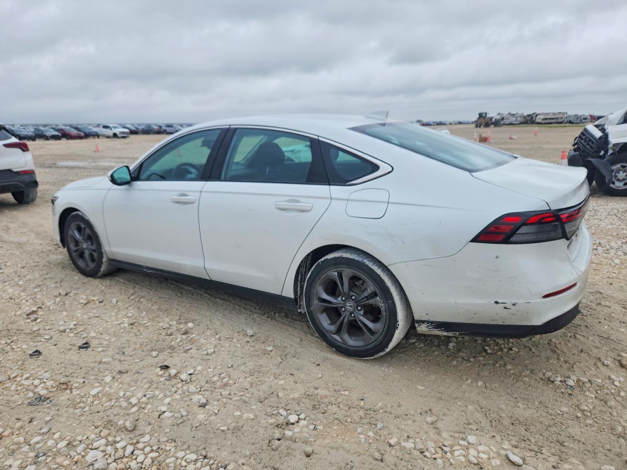 2023 Honda Accord Ex - Фото 2