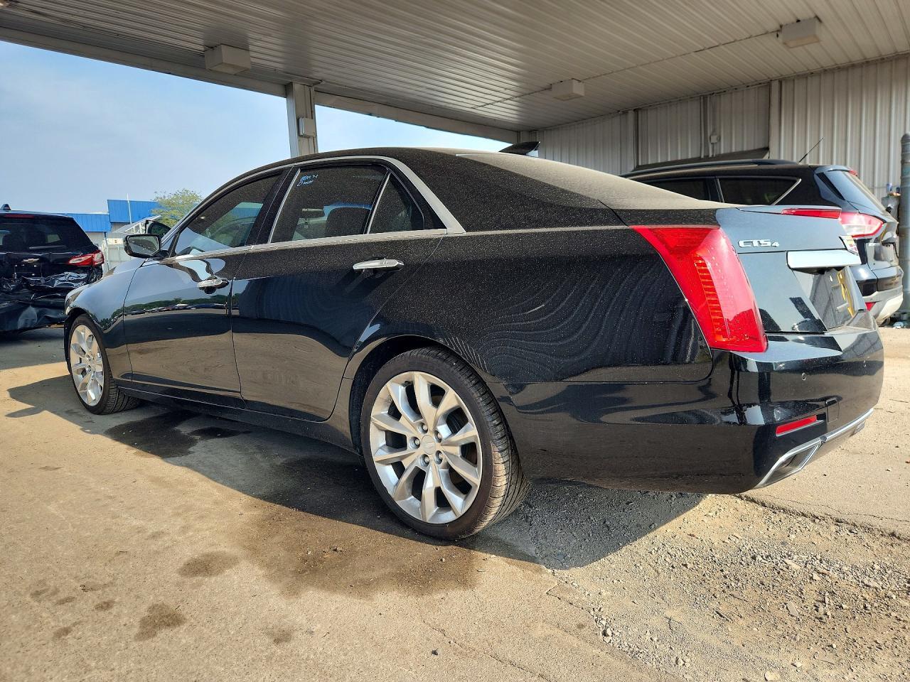 2016 Cadillac Cts Premium Collection - Фото 2