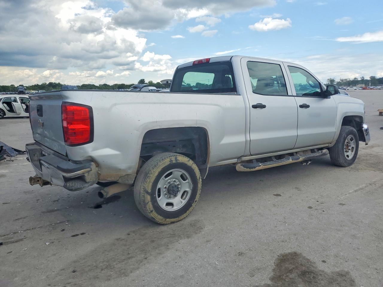 2017 Chevrolet Silverado C2500 Heavy Duty - Фото 3