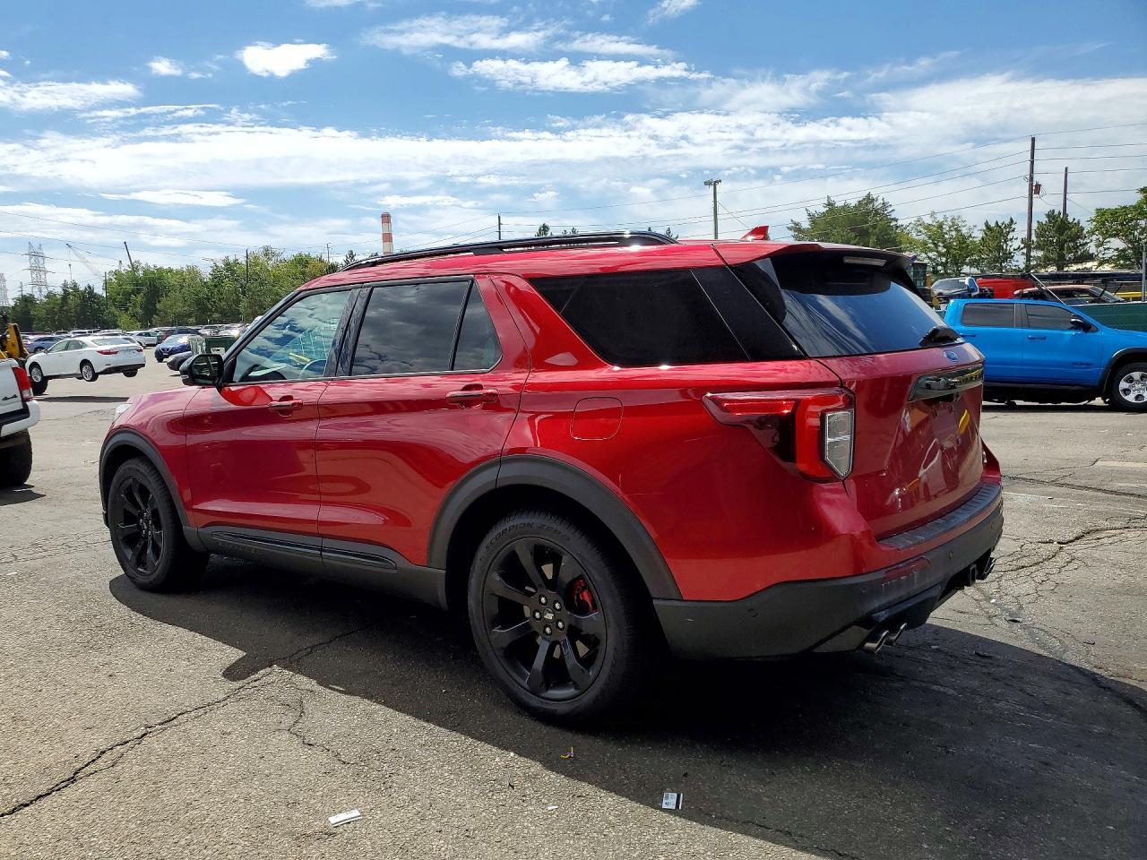 2020 Ford Explorer St - Image 2