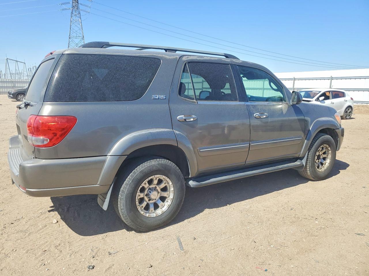 2005 Toyota Sequoia Sr5 - Фото 3