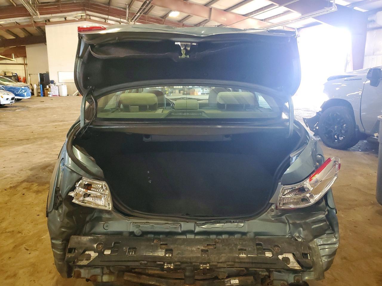 2009 Toyota Camry Le - Image 6
