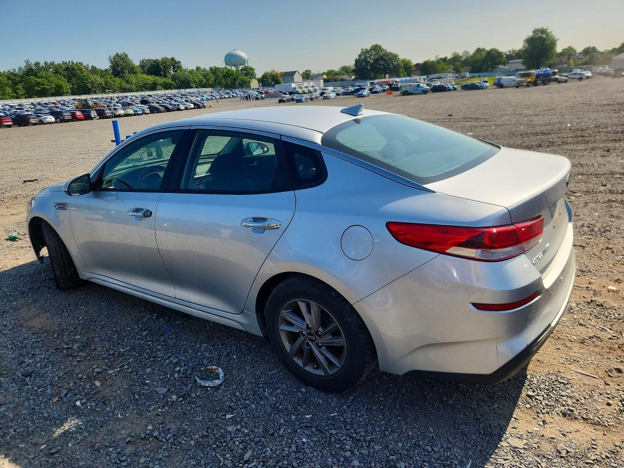 2020 Kia Optima Lx - Фото 2