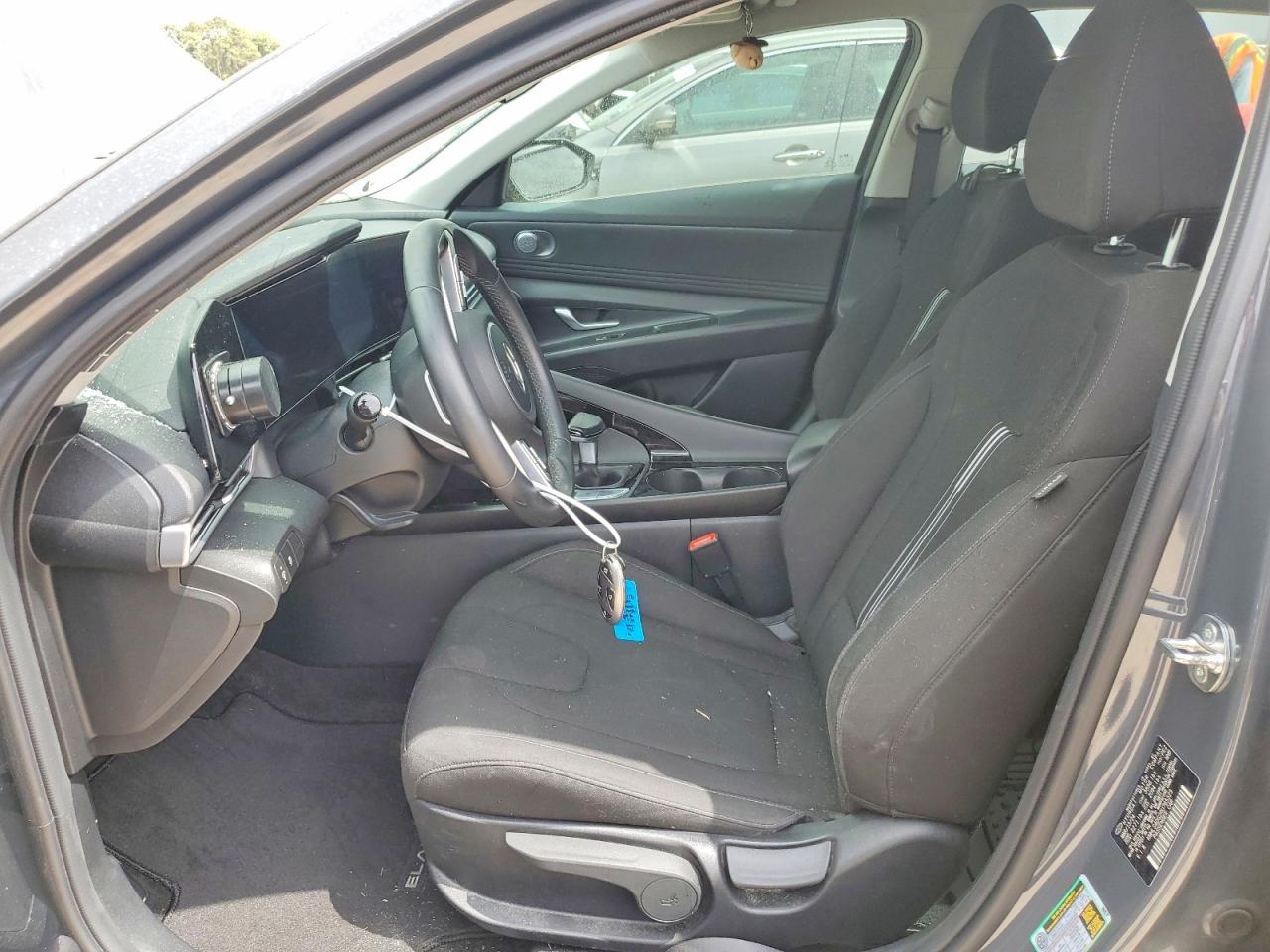 2024 Hyundai Elantra Sel - Image 7