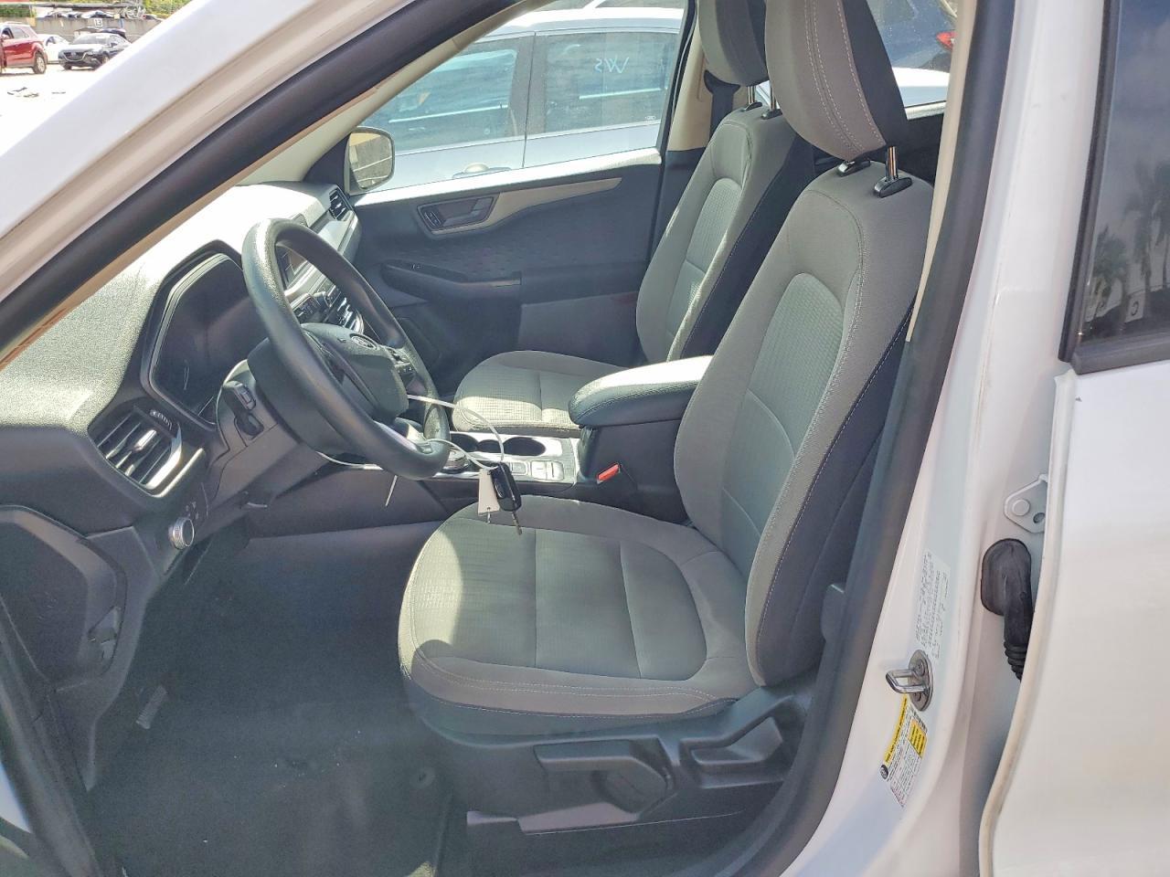 2020 Ford Escape S - Image 7