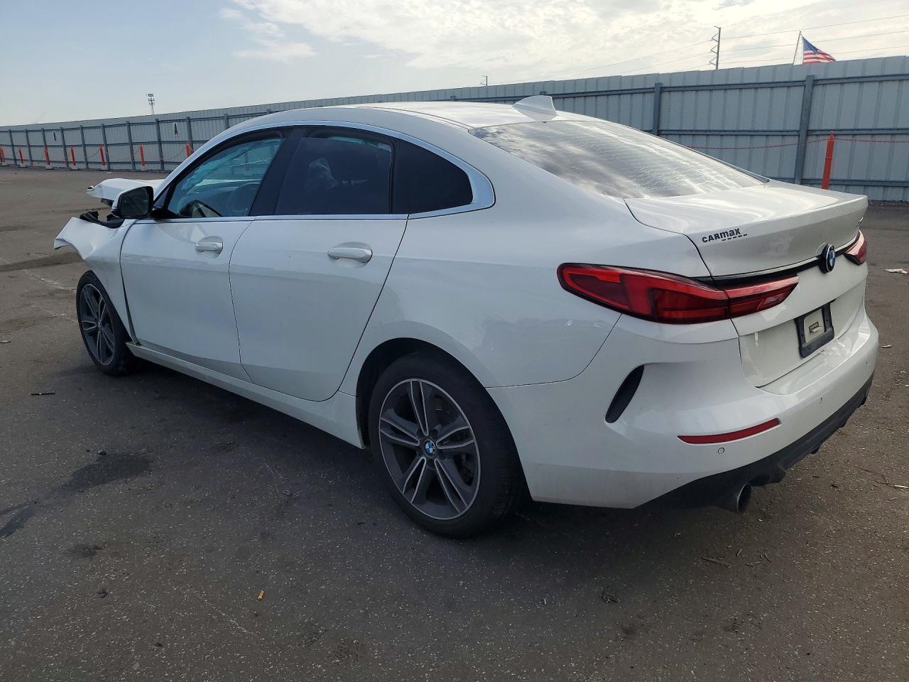 2021 BMW 228I - Фото 2