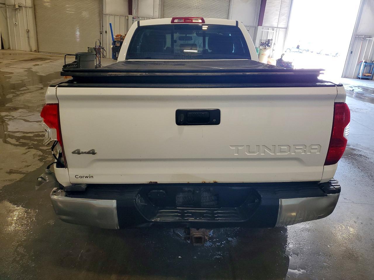 2017 Toyota Tundra Sr5 - Фото 6