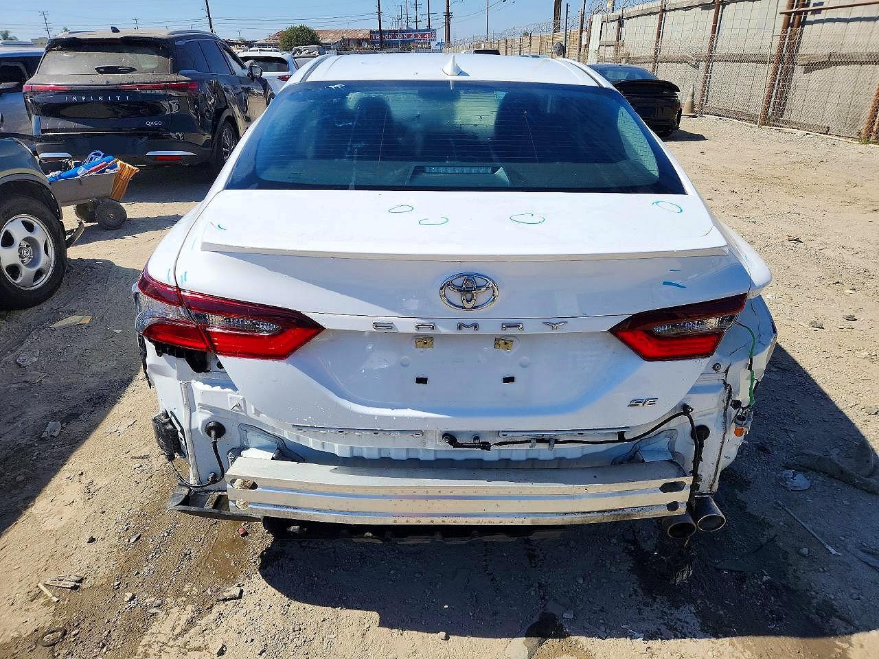 2023 Toyota Camry Se - Фото 6
