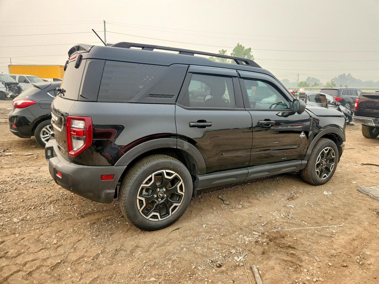 2025 Ford Bronco Sport Outer Banks - Image 3