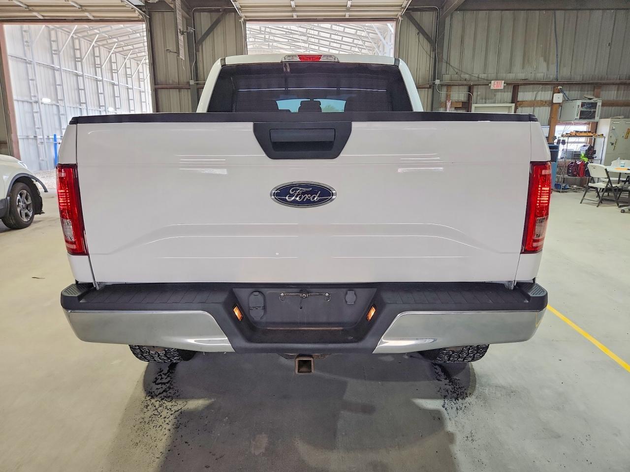 2015 Ford F150 Supercrew - Фото 6