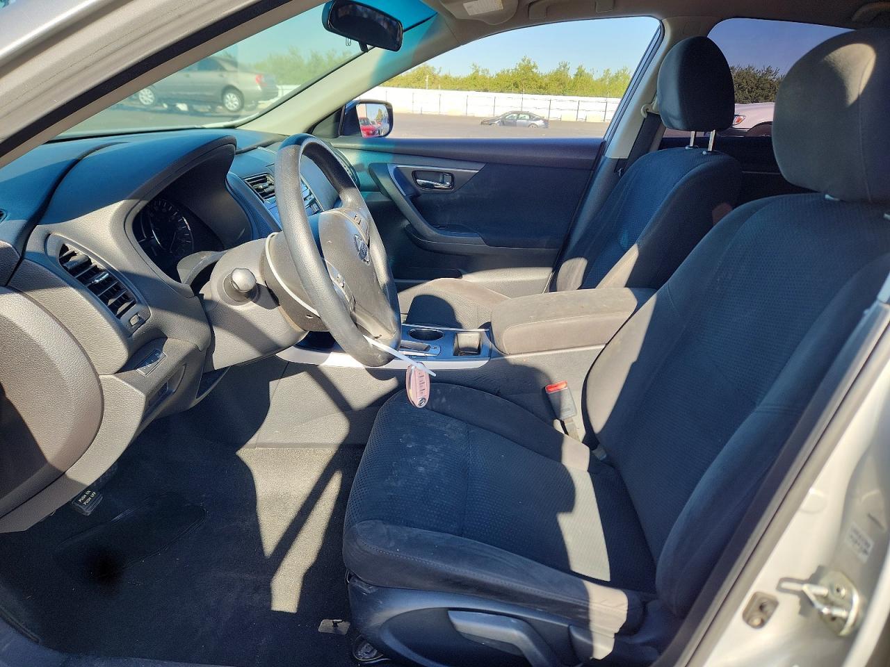 2015 Nissan Altima 2.5 S - Image 7