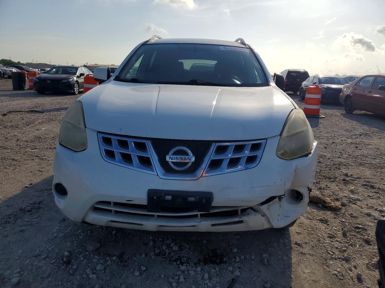 2013 Nissan Rogue S - Image 5