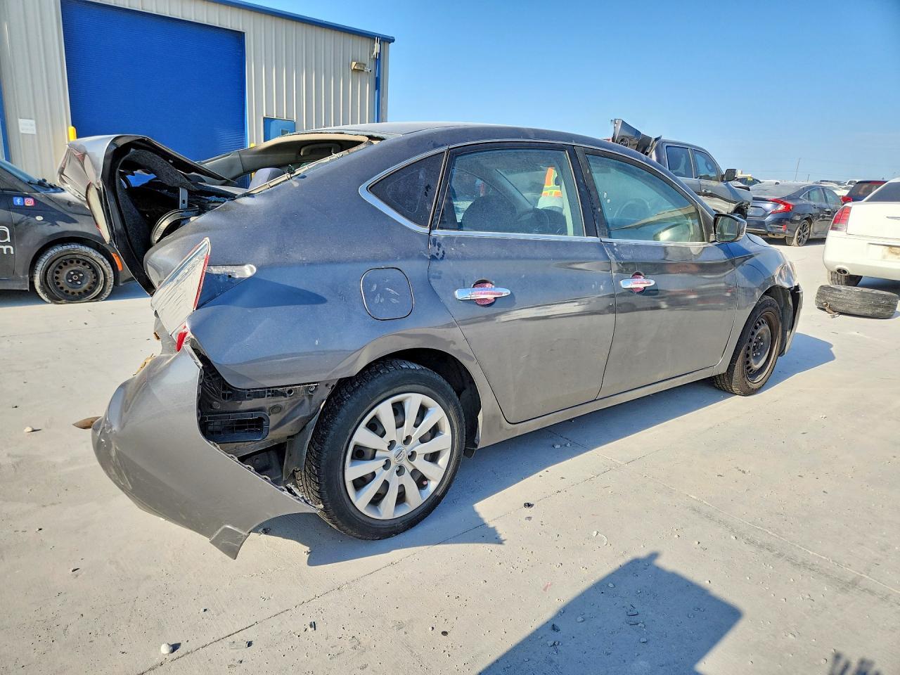 2019 Nissan Sentra S - Фото 3