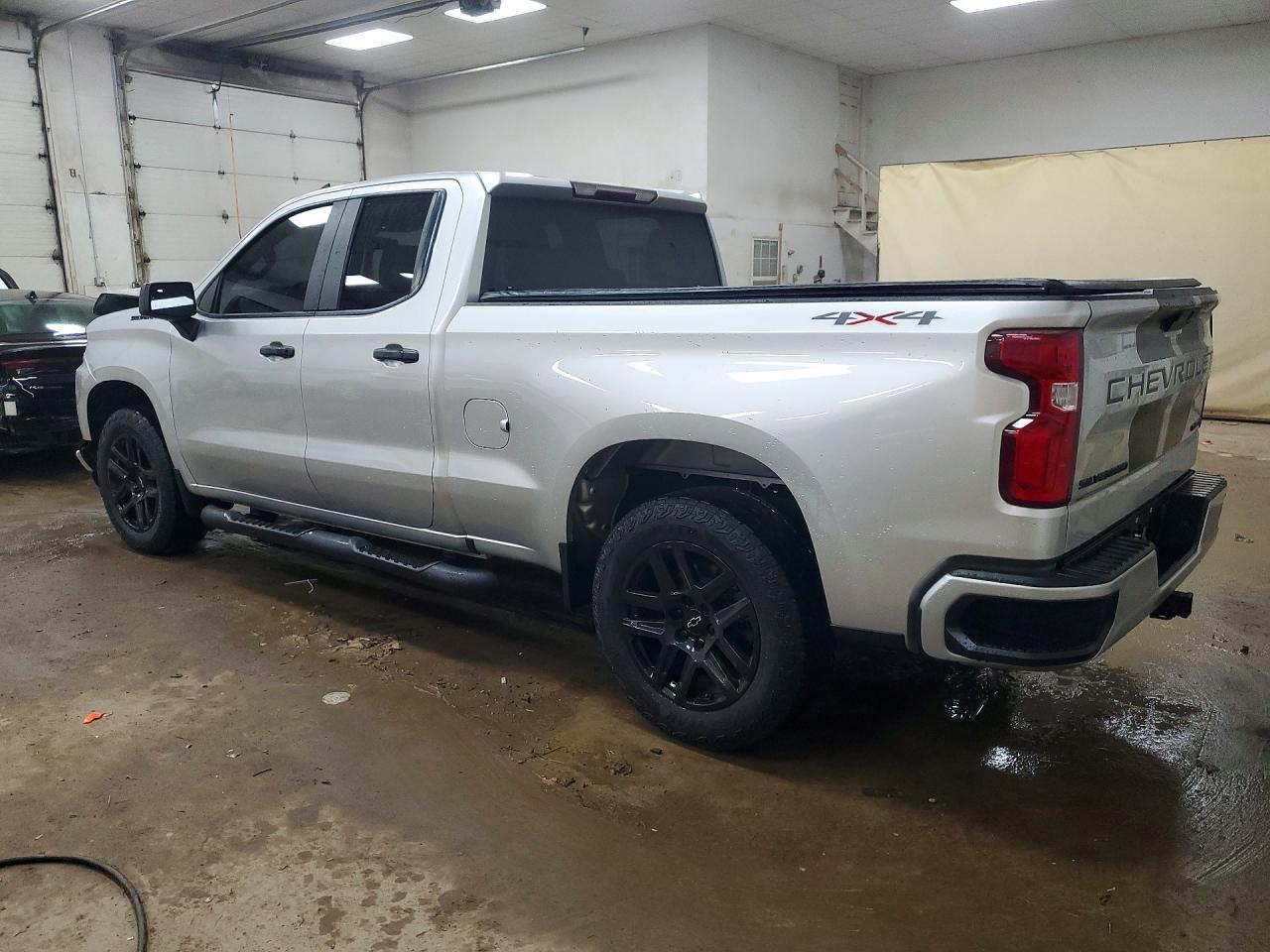 2021 Chevrolet Silverado K1500 Custom - Image 2