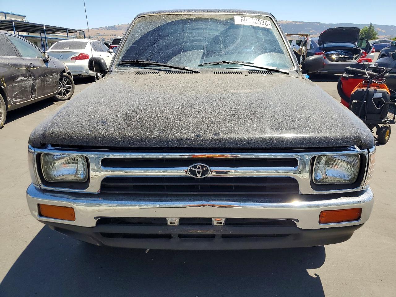 1992 Toyota Pickup Deluxe - Image 5