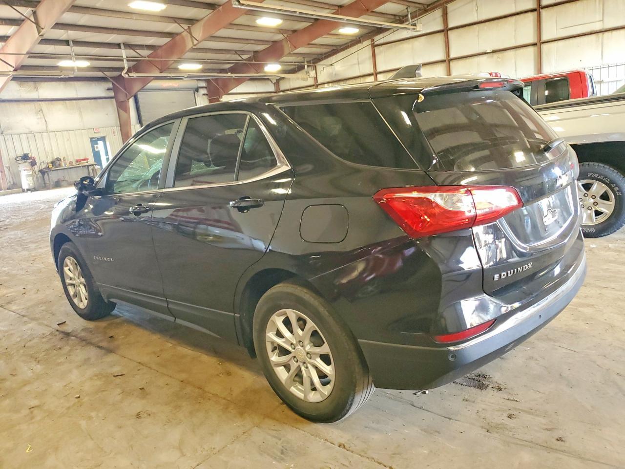 2021 Chevrolet Equinox Lt - Image 2
