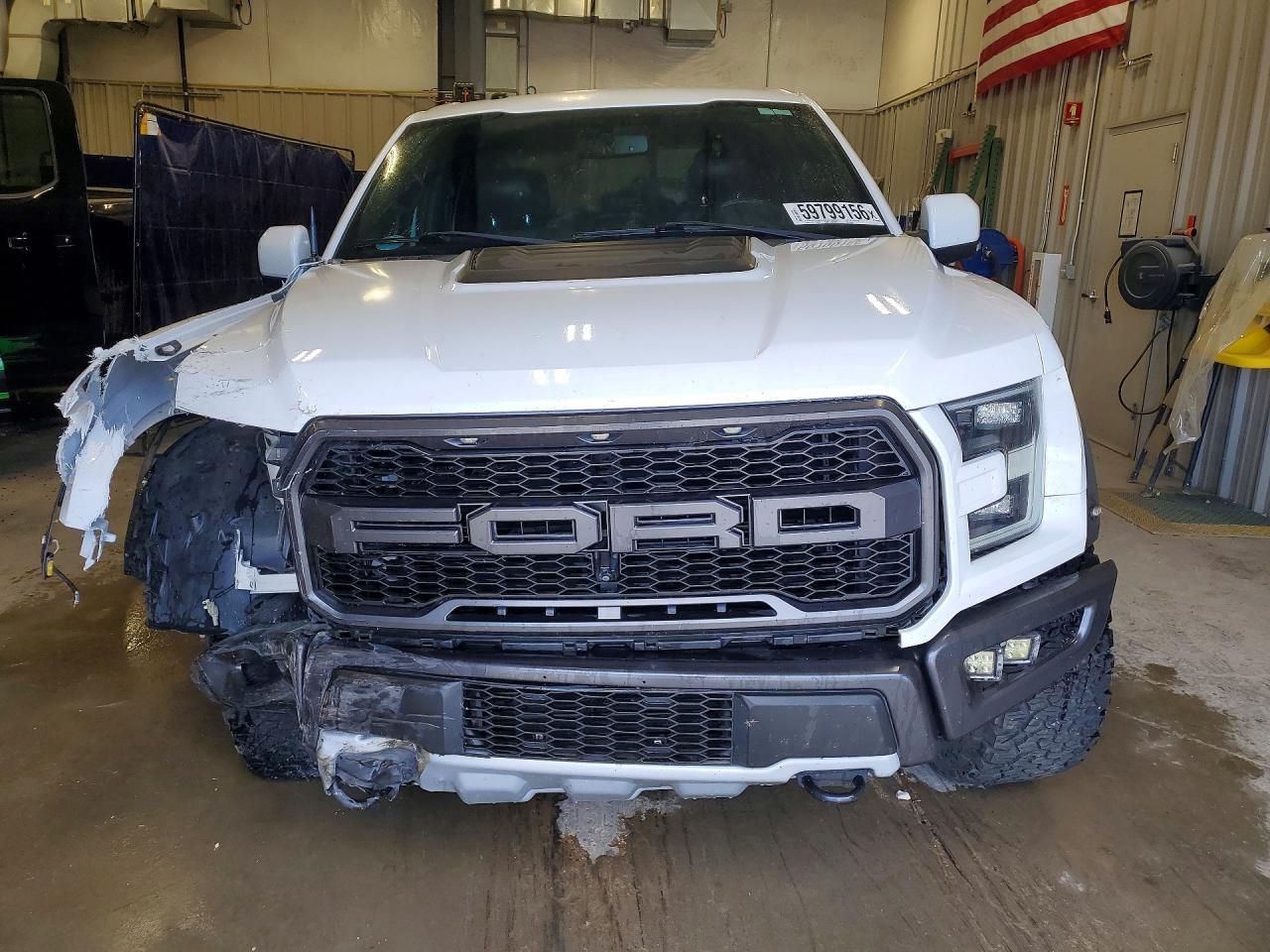 2017 Ford F150 Raptor - Фото 5