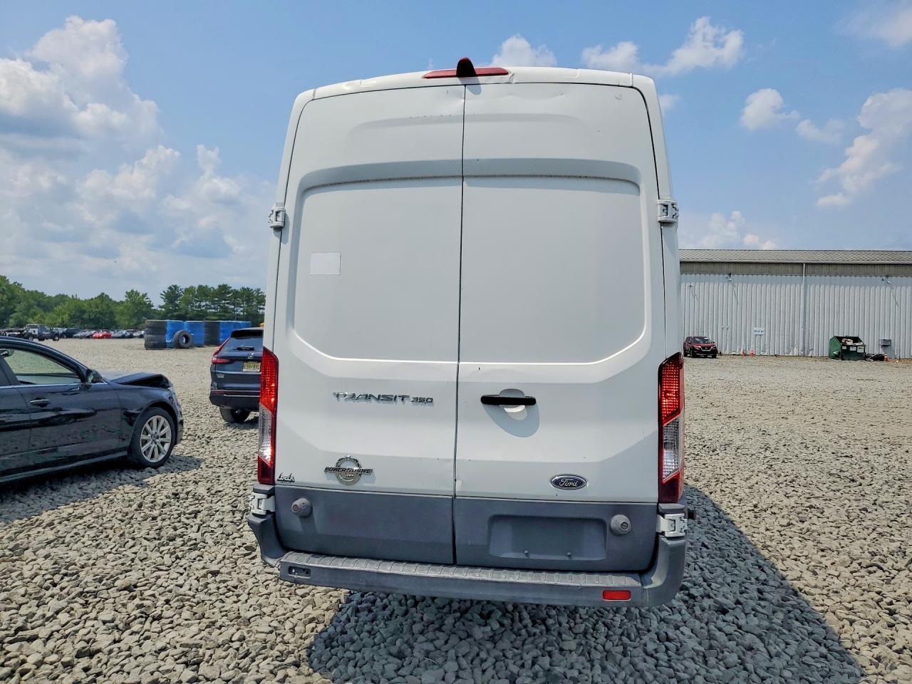 2015 Ford Transit T-350 - Фото 6