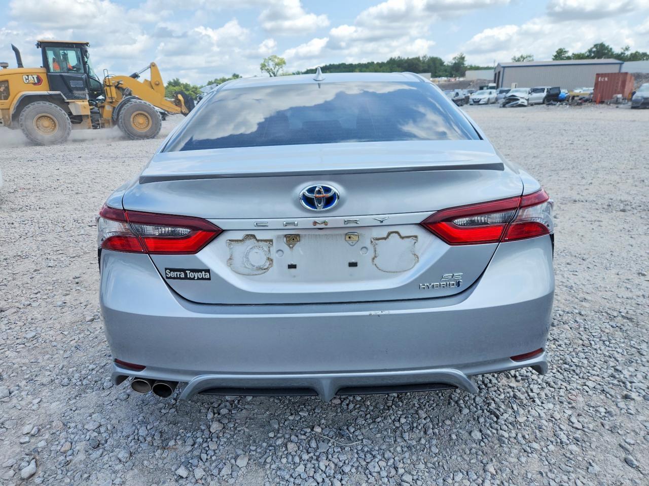 2023 Toyota Camry Hybrid Se - Фото 6