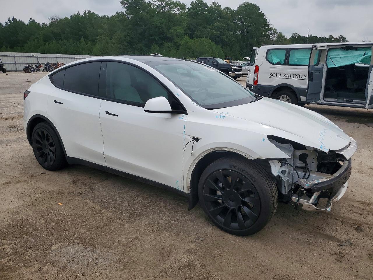 2020 Tesla Model Y - Image 4
