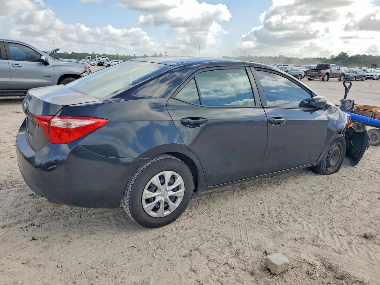 2019 Toyota Corolla L - Фото 3