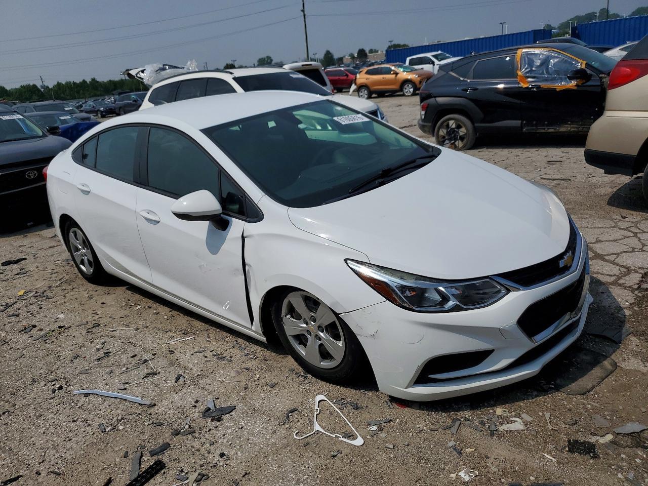 2018 Chevrolet Cruze Ls - Фото 4