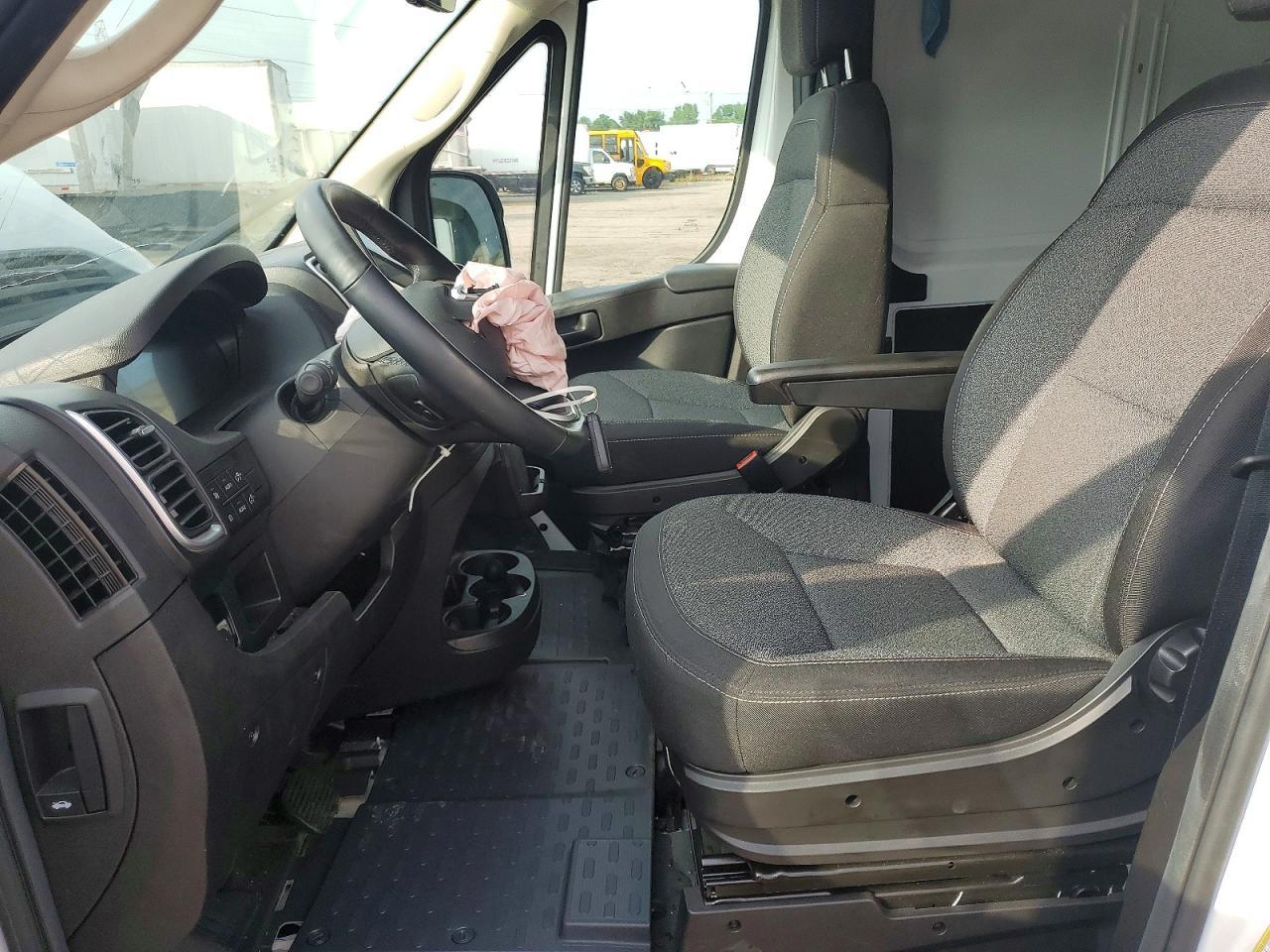 2024 Ram Promaster 2500 2500 High - Фото 7