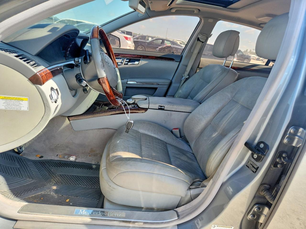 2010 Mercedes-Benz S 550 - Фото 7