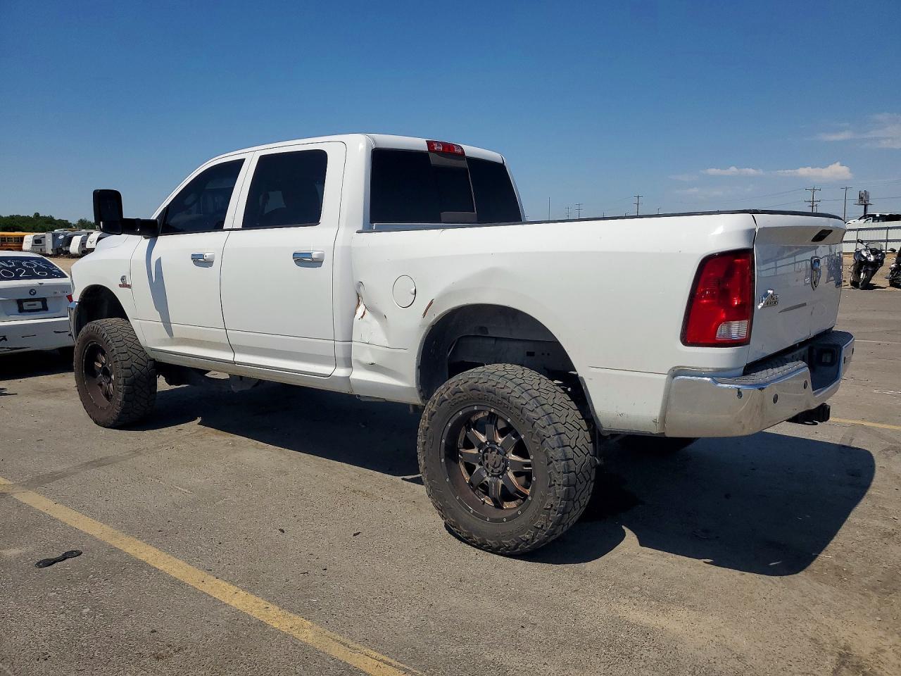 2016 Ram 2500 Slt - Image 2