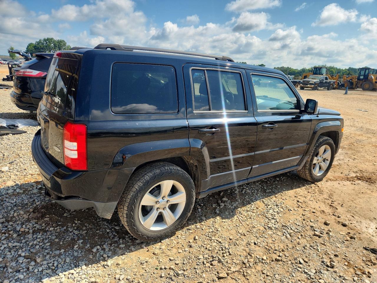 2015 Jeep Patriot Latitude - Image 3