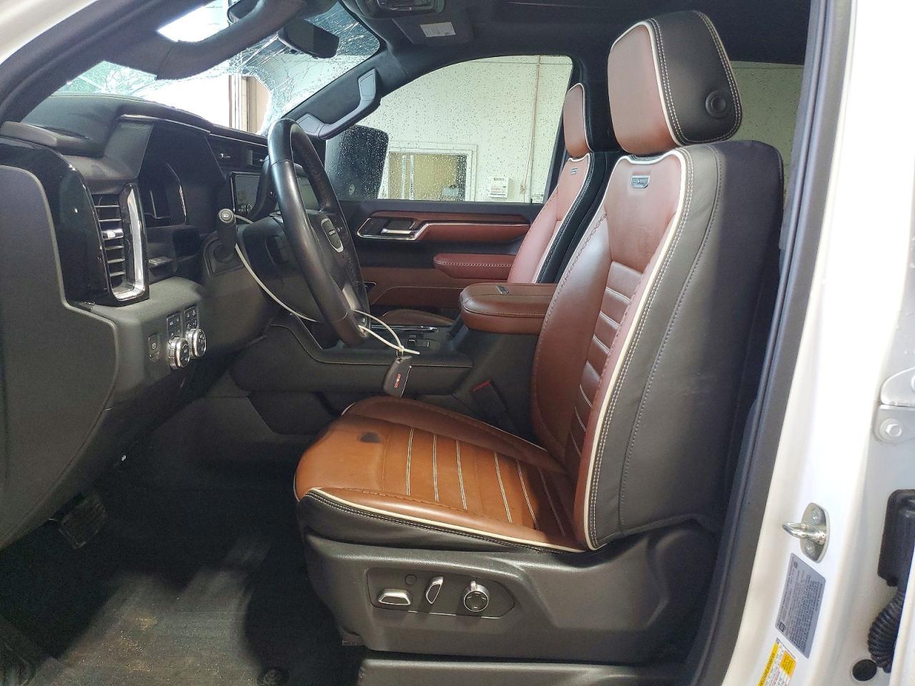 2024 GMC Sierra K3500 Denali Ultimate - Фото 7