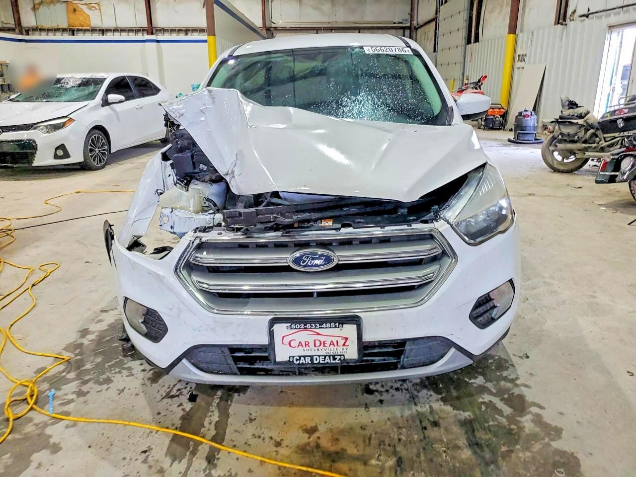 2017 Ford Escape Se - Фото 5