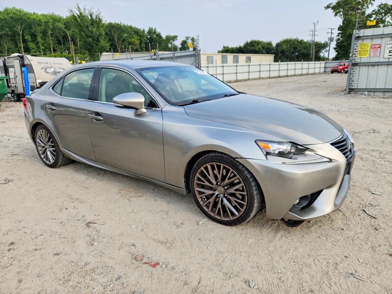 2016 Lexus Is 300 - Фото 4