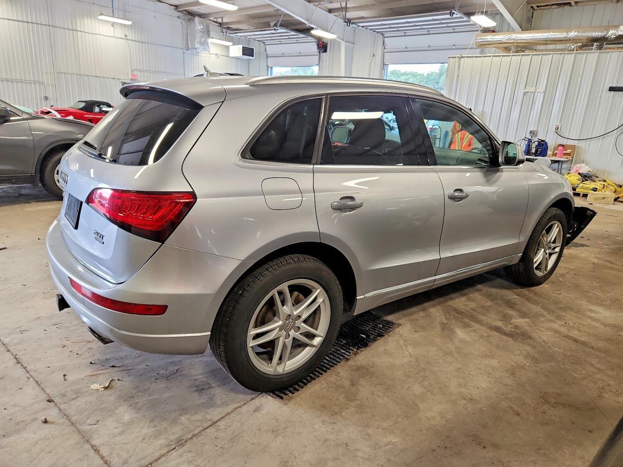2017 Audi Q5 Premium Plus - Image 3