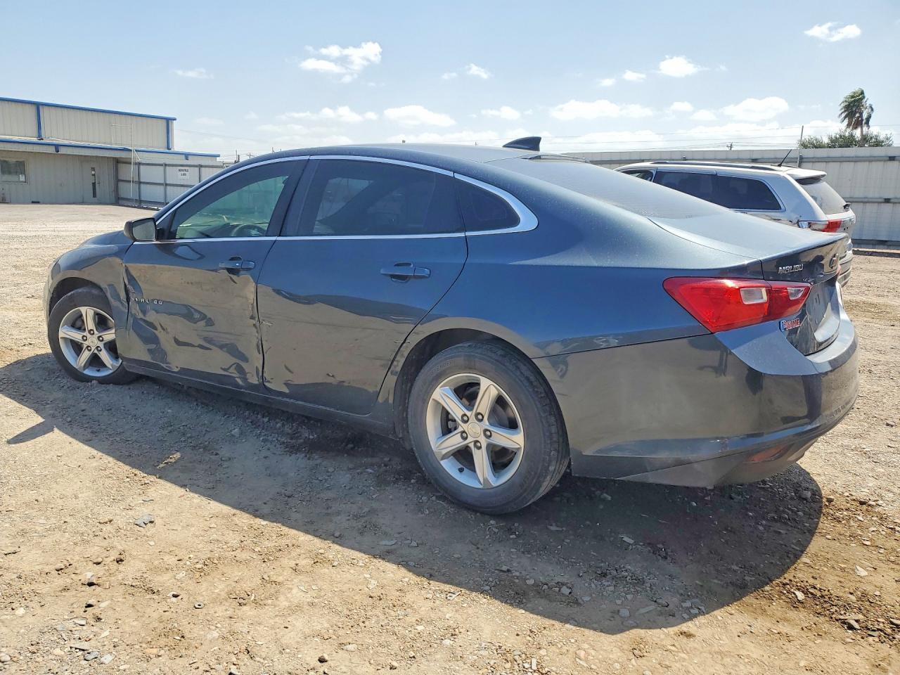 2019 Chevrolet Malibu Ls - Фото 2