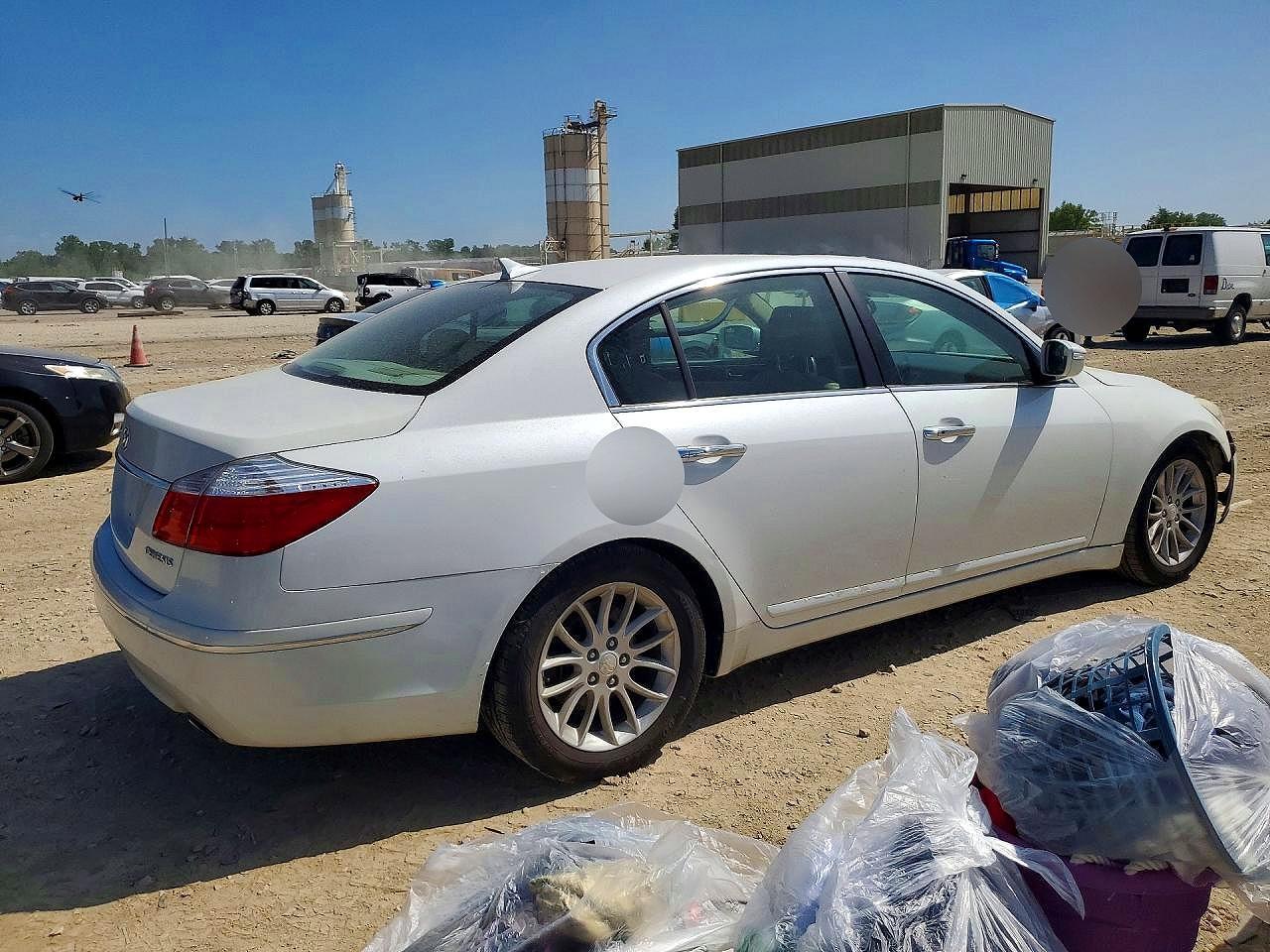 2011 Hyundai Genesis 3.8L - Image 3