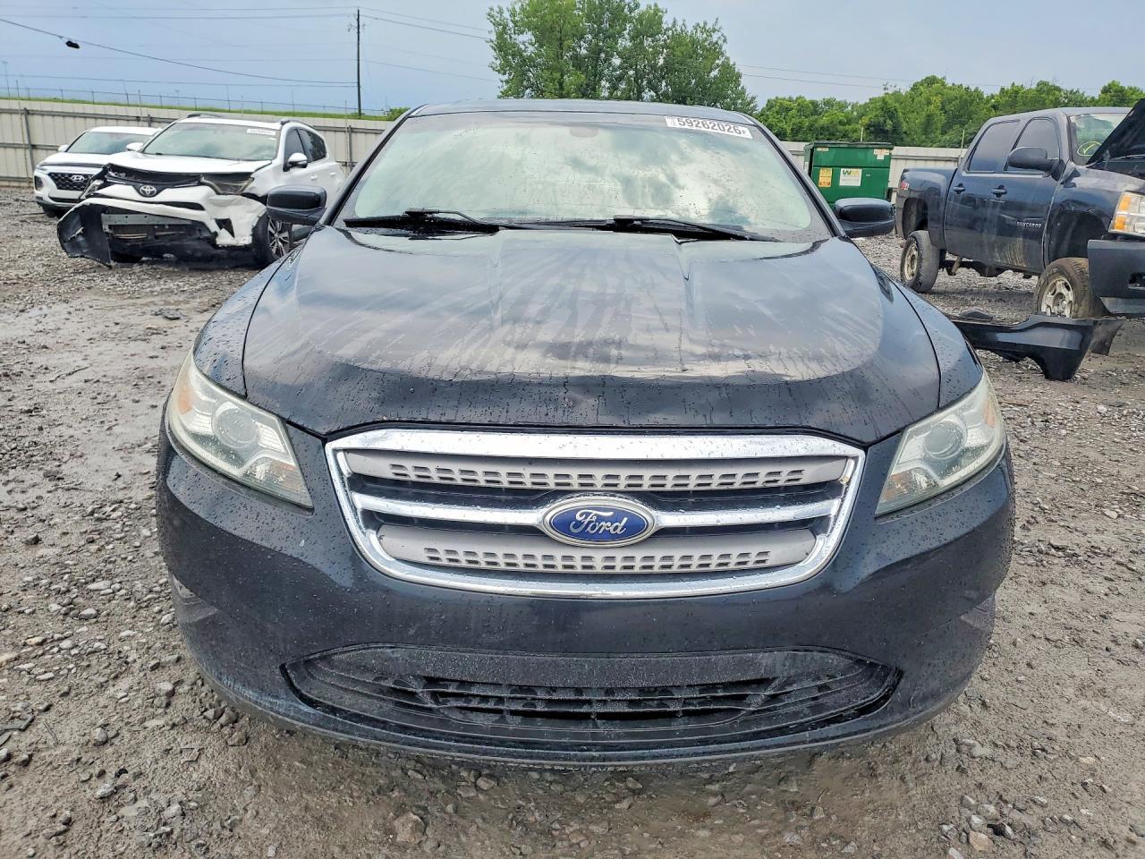 2011 Ford Taurus - Image 5