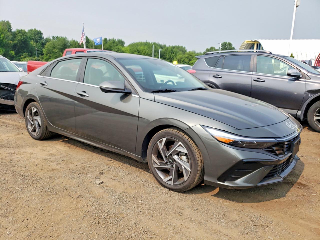 2024 Hyundai Elantra Limited - Фото 4