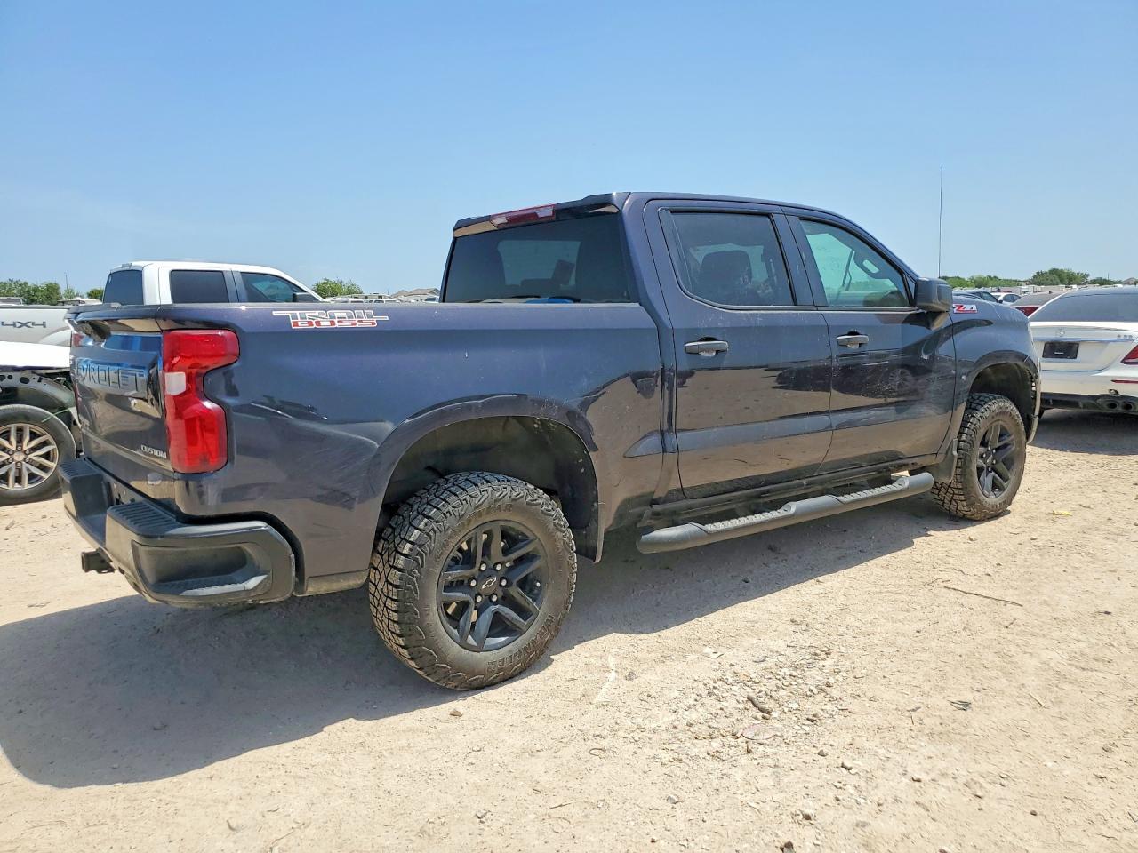 2024 Chevrolet Silverado K1500 Trail Boss Custom - Image 3