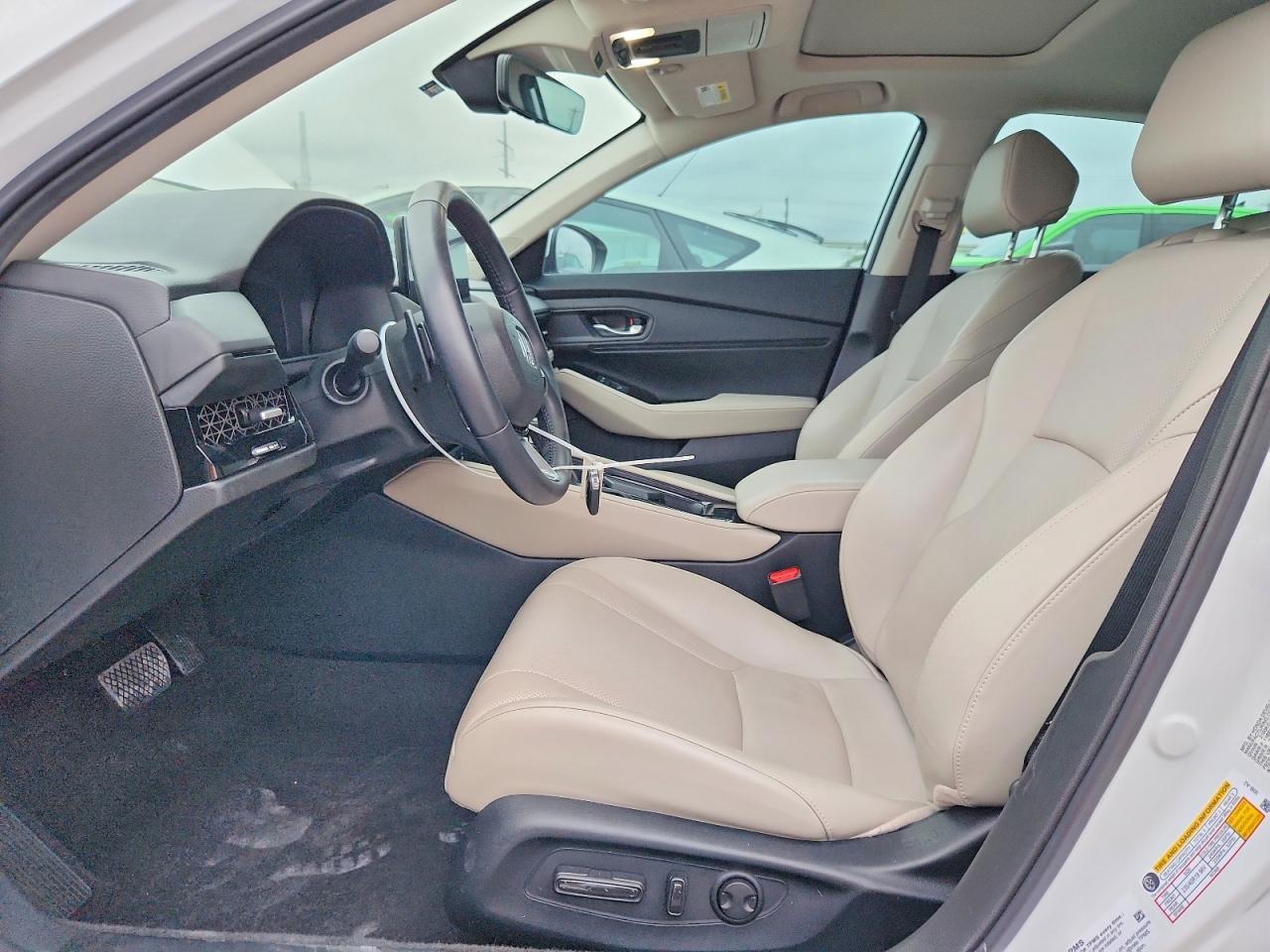 2024 Honda Accord Touring Hybrid - Image 7