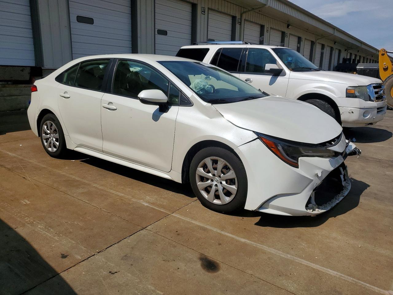 2021 Toyota Corolla Le - Image 4