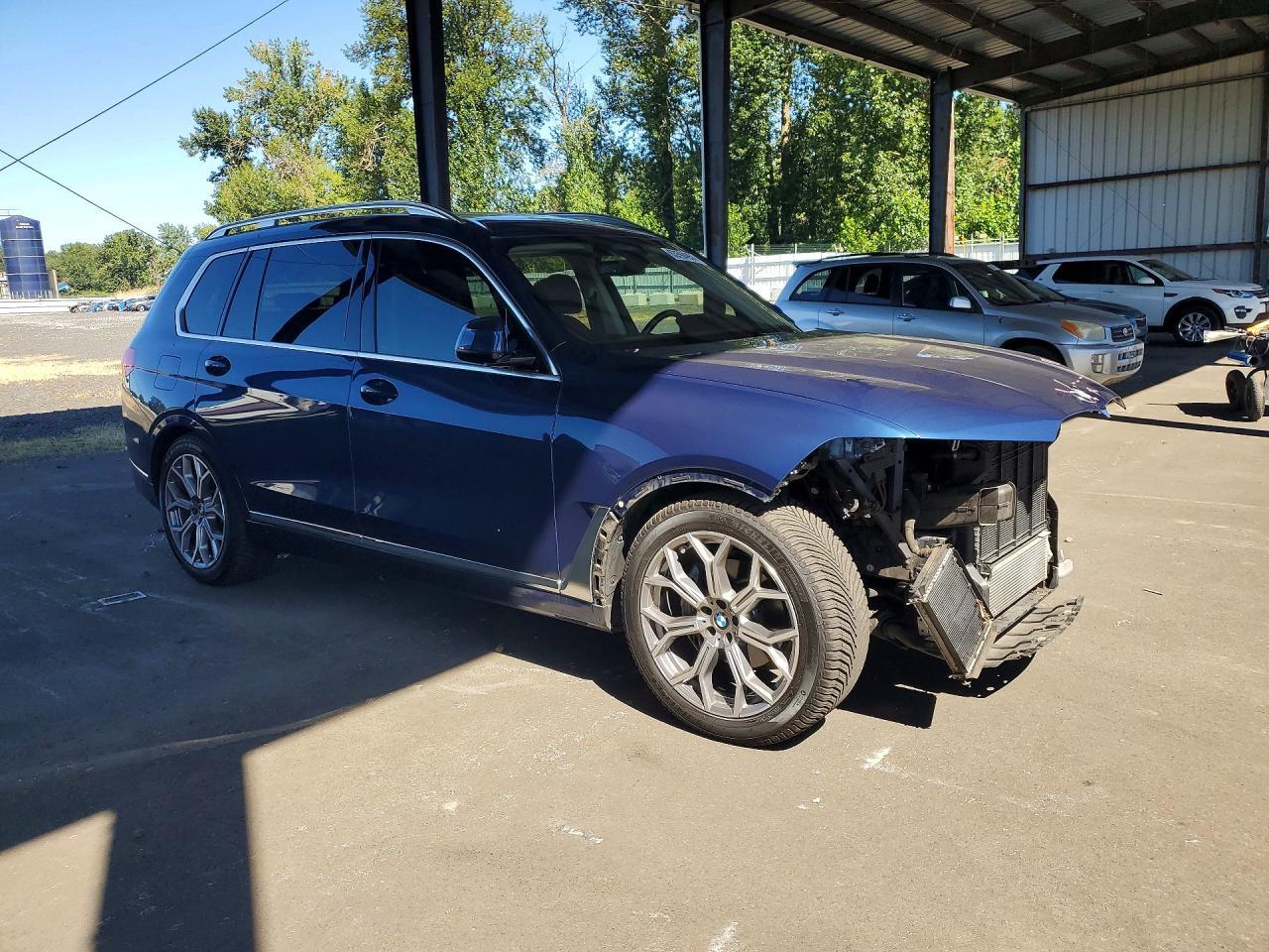 2020 BMW X7 xDrive40I - Фото 4