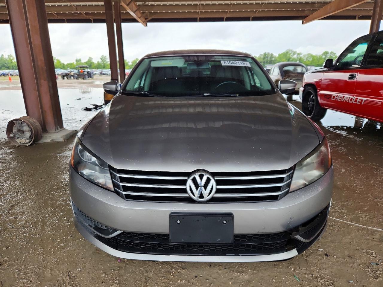 2014 Volkswagen Passat S - Image 5
